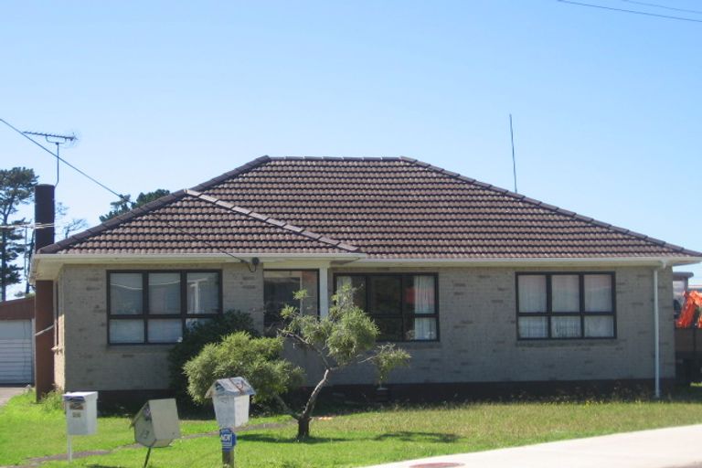 Photo of property in 26 Kuaka Place, New Lynn, Auckland, 0600