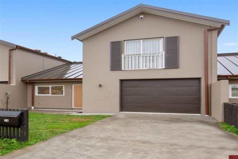 Photo of property in 10 Patiti Parade, Mangere Bridge, Auckland, 2022