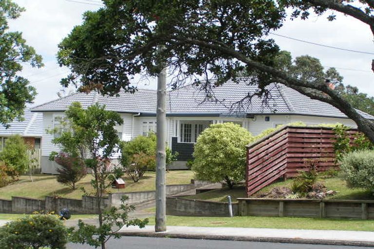 Photo of property in 17 Northumberland Avenue, Hauraki, Auckland, 0622