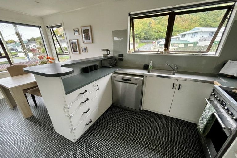 Photo of property in 46 Castlerea Street, Wainuiomata, Lower Hutt, 5014