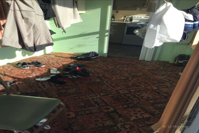 Photo of property in 16 Shearman Street, Waimate, 7924