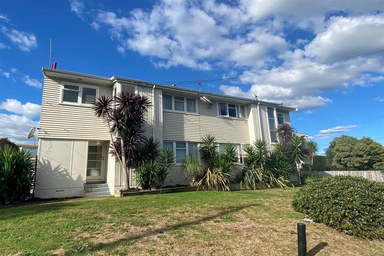Photo of property in 72a Arimu Road, Papakura, 2110