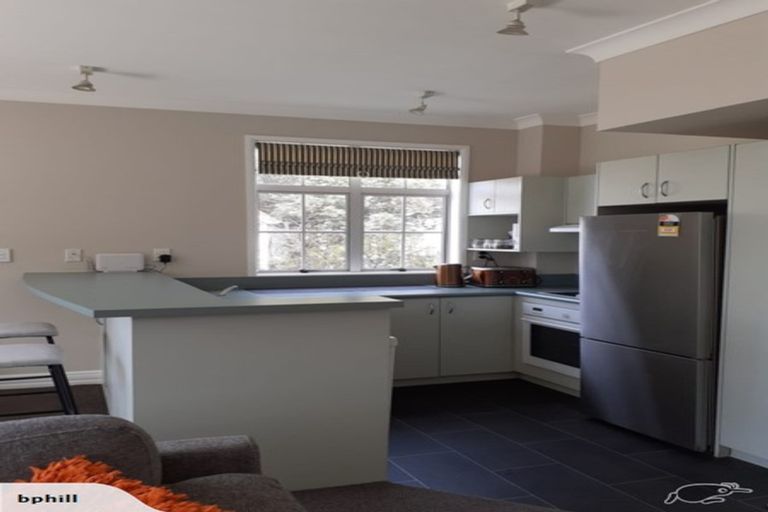 Photo of property in 32 Pipitea Street, Thorndon, Wellington, 6011