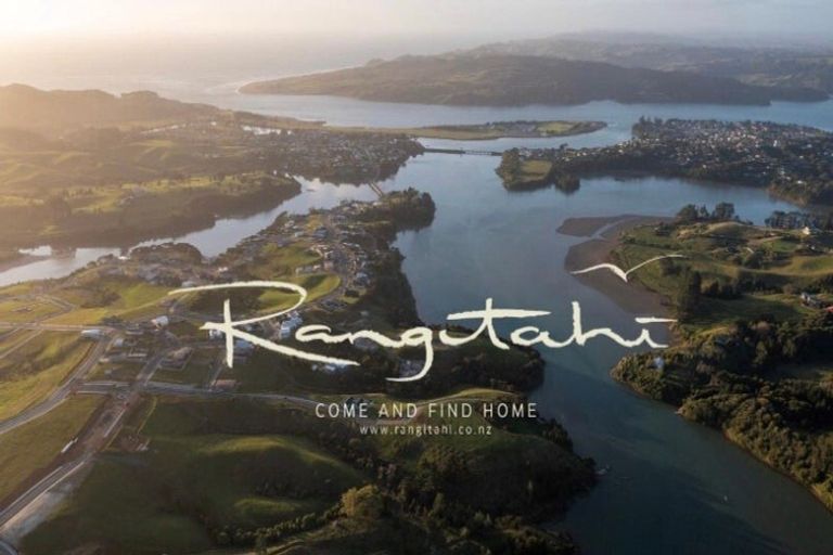 Photo of property in 46 Omahina Street, Raglan, 3225