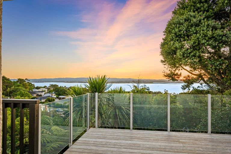 Photo of property in 1/78 Rangatira Road, Beach Haven, Auckland, 0626