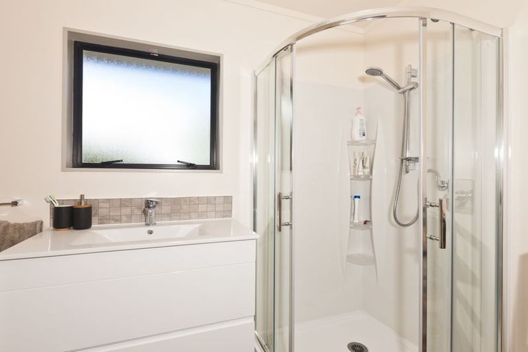 Photo of property in 73 Parakiore Road, Ngararatunua, Whangarei, 0176