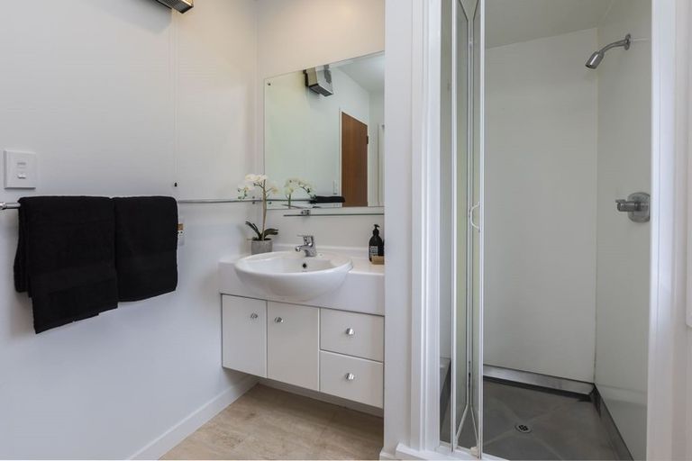 Photo of property in 2/30 Park Terrace, Christchurch Central, Christchurch, 8013