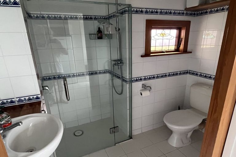 Photo of property in 32 Talavera Terrace, Kelburn, Wellington, 6012