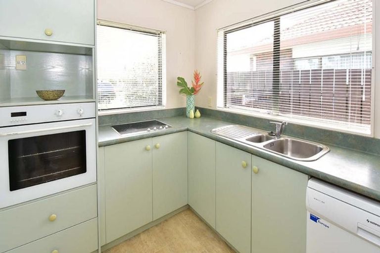 Photo of property in 11a Pine Road, Orewa, 0931