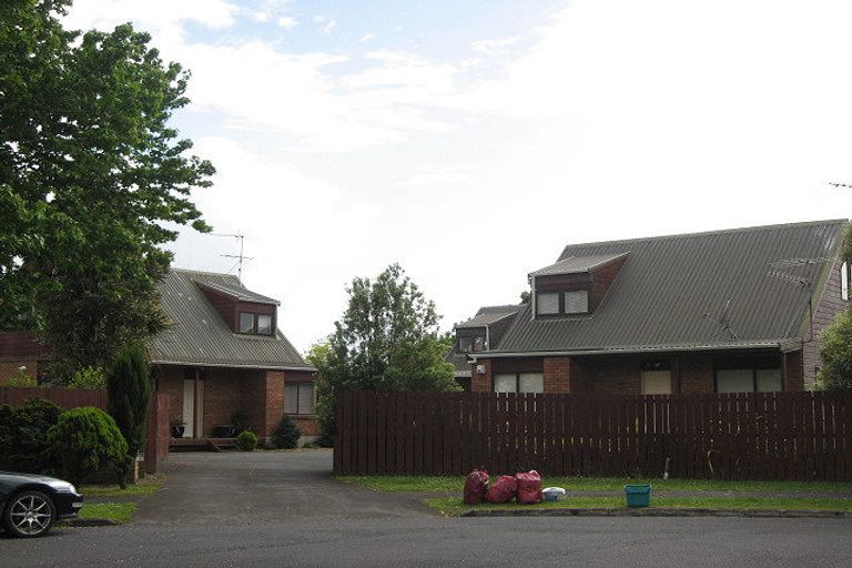 Photo of property in 28b Ross Martin Court, Conifer Grove, Takanini, 2112