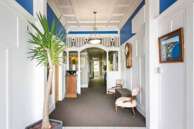 Photo of property in 13 Bay View Road, Bluff Hill, Napier, 4110