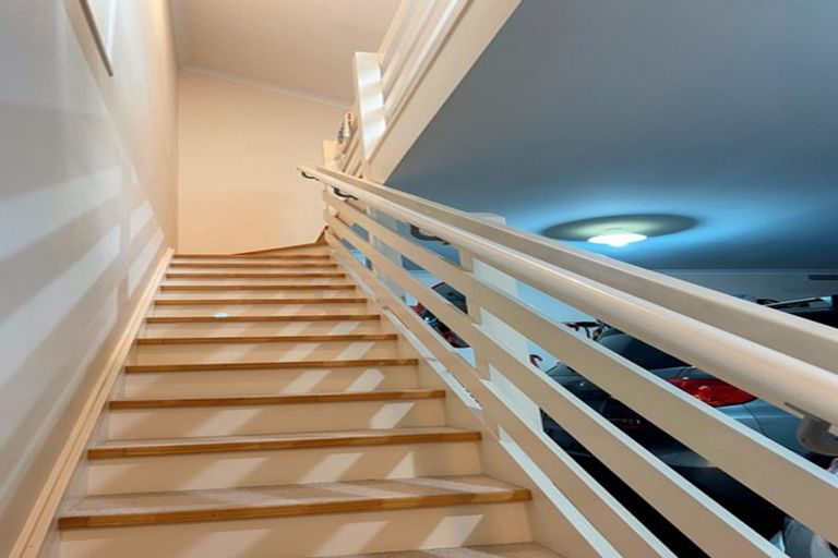 Photo of property in 42 Lakeridge Close, Rangatira Park, Taupo, 3330