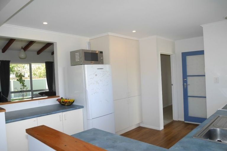 Photo of property in 39 Andrew Street, Waikanae, 5036