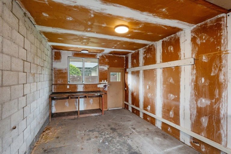 Photo of property in 2/99 Briggs Road, Shirley, Christchurch, 8052