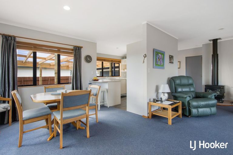 Photo of property in 25 Raratuna Street, Turua, 3574