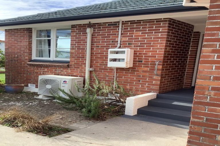 Photo of property in 8 Dunarnan Street, Avonside, Christchurch, 8061