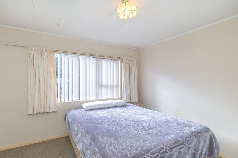 Photo of property in 163 Bartholomew Road, Levin, 5510