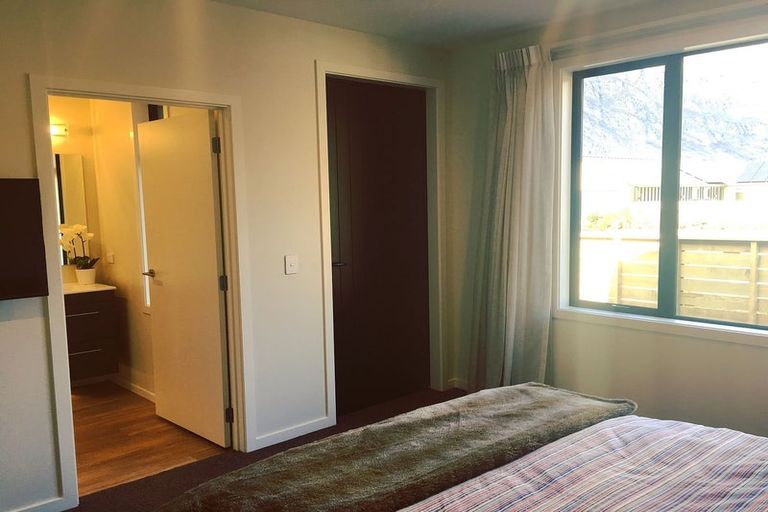 Photo of property in 10 Morepork Way, Arthurs Point, Queenstown, 9371