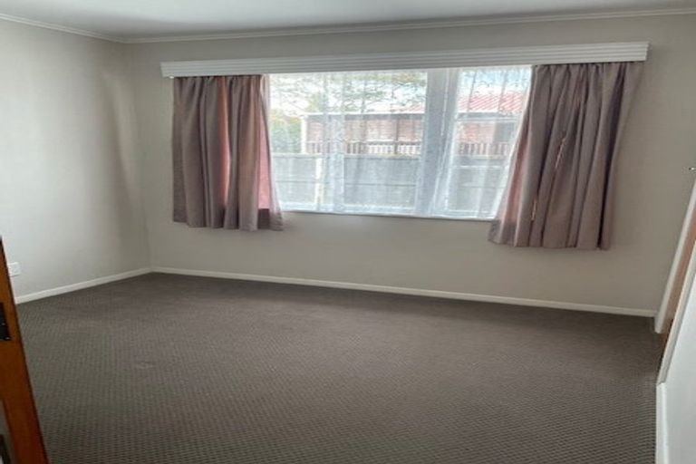 Photo of property in 37 Mcannalley Street, Manurewa East, Auckland, 2102