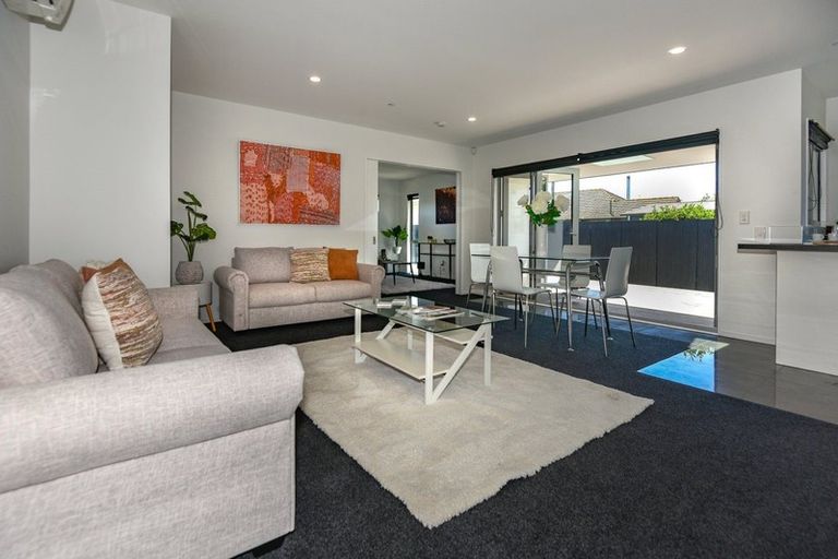 Photo of property in 172 Bower Avenue, New Brighton, Christchurch, 8083