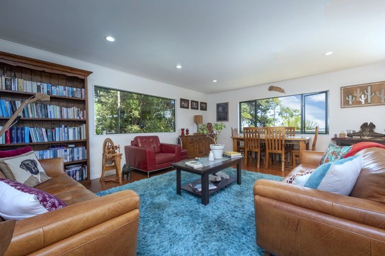 Photo of property in 121 Lone Kauri Road, Karekare, New Lynn, 0772