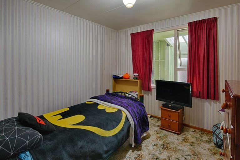 Photo of property in 16 Walker Street, East Gore, Gore, 9710