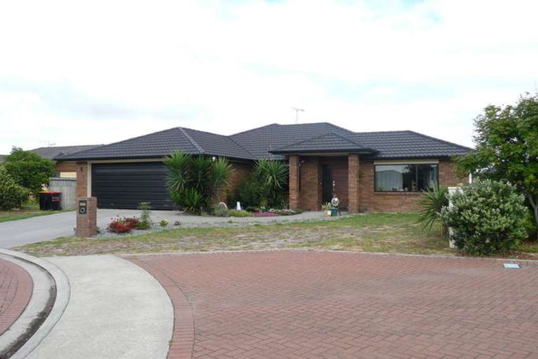 Photo of property in 35 Putaka Place, Papamoa Beach, Papamoa, 3118