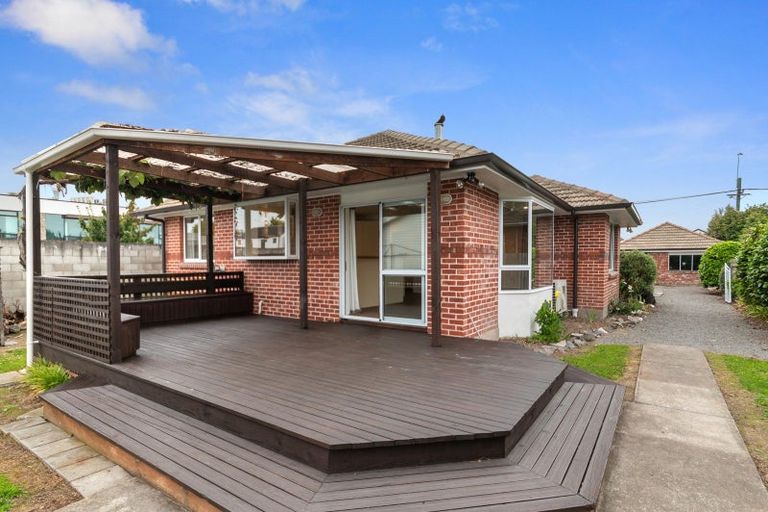 Photo of property in 142 Ilam Road, Ilam, Christchurch, 8041