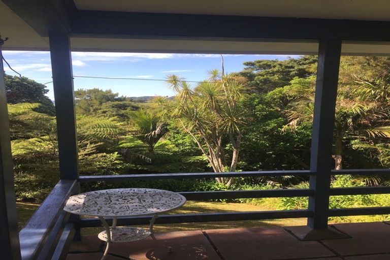 Photo of property in 85 Leigh Road, Leigh, 0985