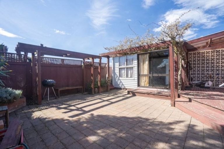 Photo of property in 26 Glenora Place, Hornby, Christchurch, 8042