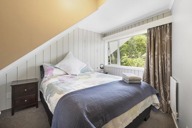 Photo of property in 51 Winston Street, Crofton Downs, Wellington, 6035