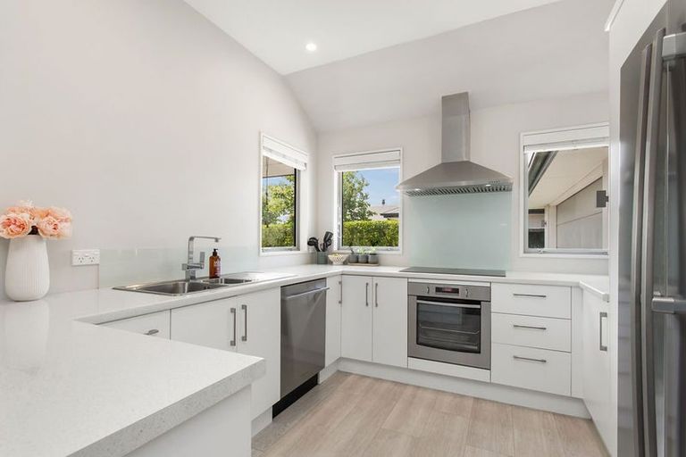 Photo of property in 8 Archrob Avenue, Prebbleton, 7604