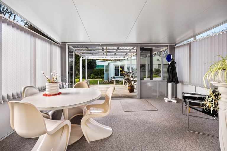 Photo of property in 15 Pukatea Street, Inglewood, 4330