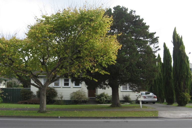 Photo of property in 85 Naenae Road, Naenae, Lower Hutt, 5011