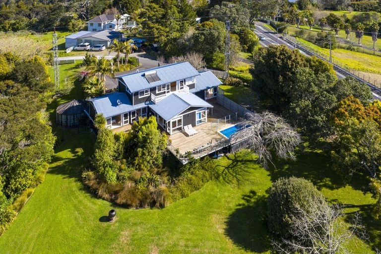 Photo of property in 189 Upper Harbour Drive, Greenhithe, Auckland, 0632