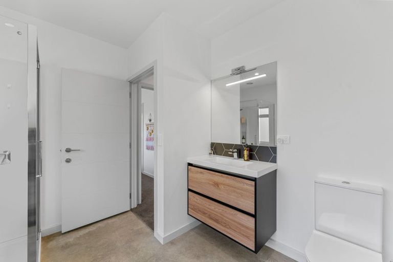 Photo of property in 40 Lacebark Drive, Kinloch, Taupo, 3377