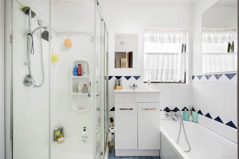 Photo of property in 221 Mahia Road, Wattle Downs, Auckland, 2103