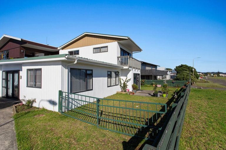 Photo of property in 1/298 Ocean Road, Ohope, 3121