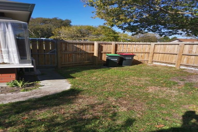 Photo of property in 100 Tilford Street, Woolston, Christchurch, 8062