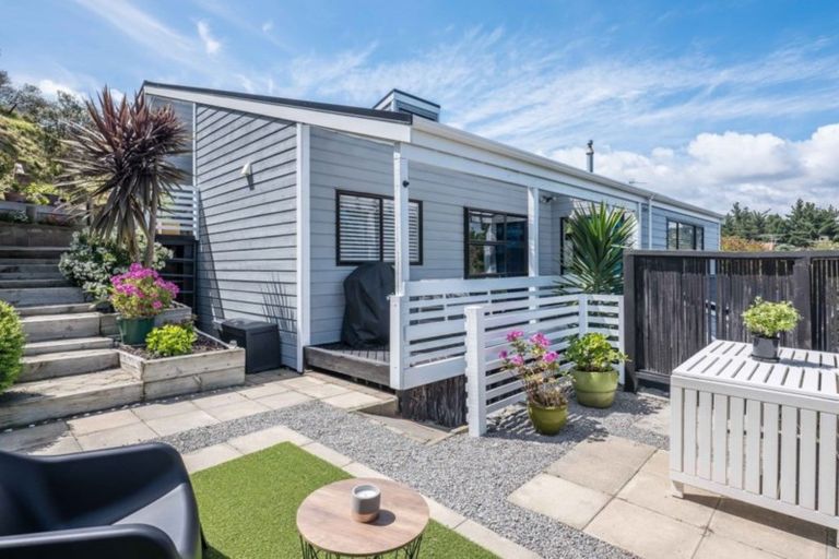 Photo of property in 42 Weggery Drive, Waikanae Beach, Waikanae, 5036