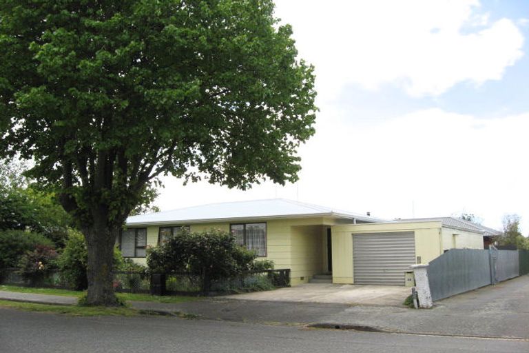 Photo of property in 44 Ayers Street, Rangiora, 7400