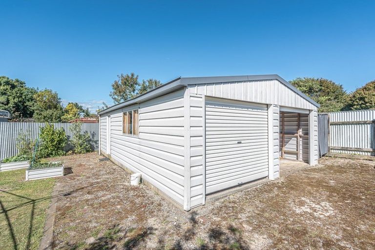 Photo of property in 42 Gloag Street, Waverley, 4510