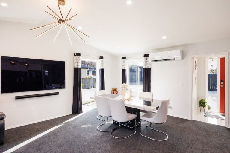 Photo of property in 9 Ivy Lane, Kelvin Grove, Palmerston North, 4414