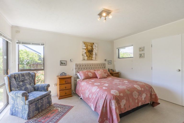Photo of property in 349b Te Moana Road, Waikanae, 5036