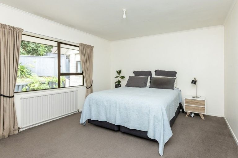 Photo of property in 103 James Cook Street, Havelock North, 4130