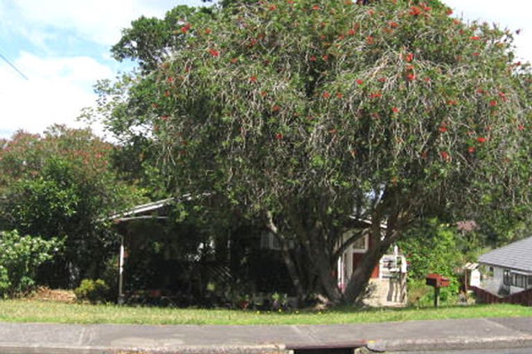 Photo of property in 2/5 Morton Avenue, Forrest Hill, Auckland, 0620