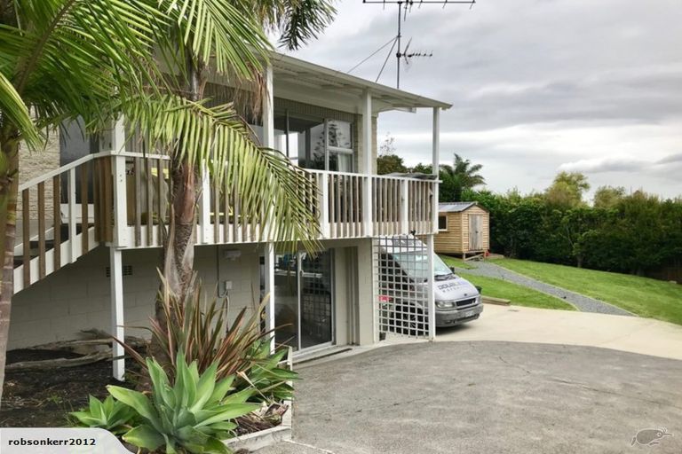 Photo of property in 2/2 Pine Terrace, Howick, Auckland, 2014