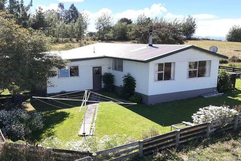 Photo of property in 86 Totara Island Road, Clifton, Balclutha, 9273