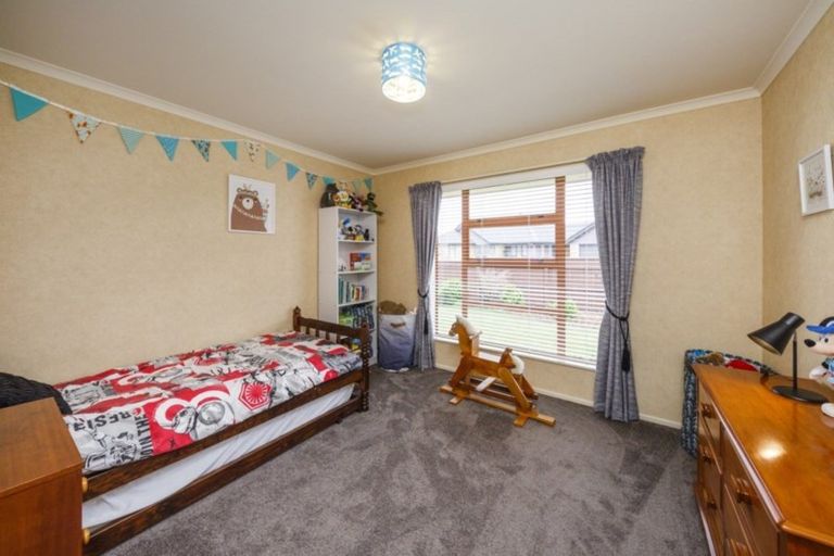 Photo of property in 53 Branigan Parade, Kelvin Grove, Palmerston North, 4414