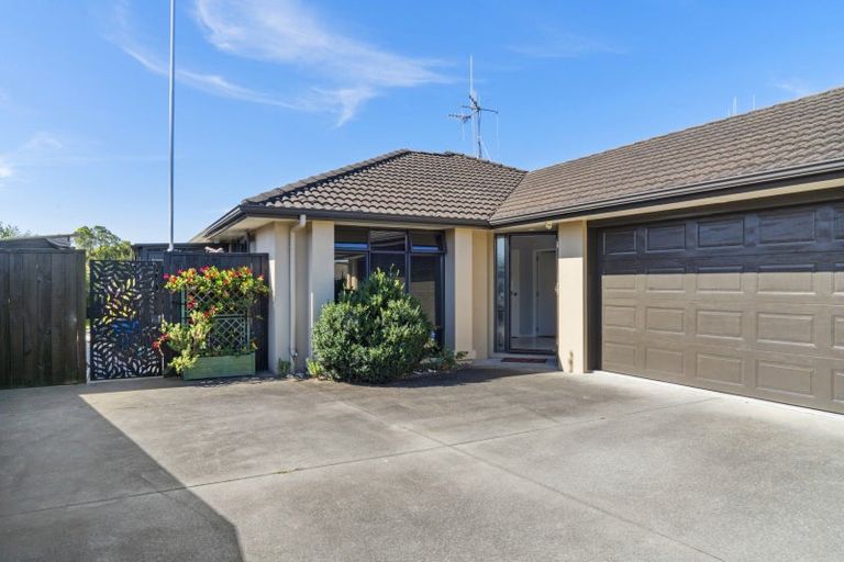 Photo of property in 6 Carrington Drive, Papamoa Beach, Papamoa, 3118